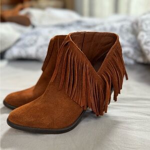 Jessica Simpson Fringe Tan Suede Boots - Sz 7